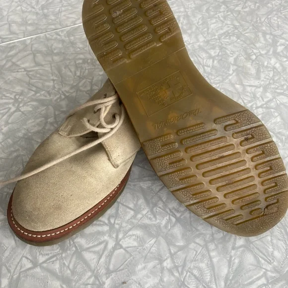 Women’s suede Dr Martens shoes size US8/UK 6 - Picture 2 of 3